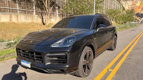PORSCHE CAYENNE 3.0 V6 E-HYBRID COUPÉ PLATINUM EDITION AWD TIPTRONIC S